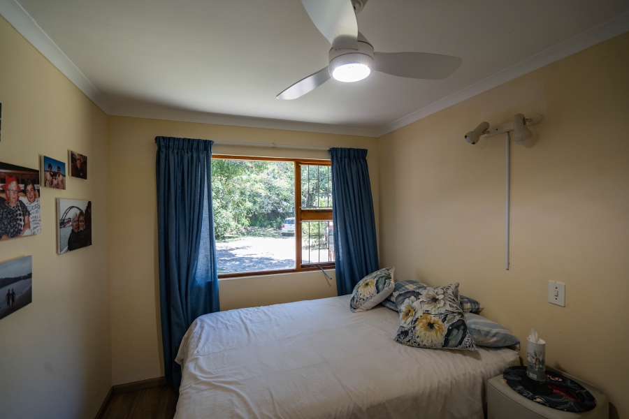 5 Bedroom Property for Sale in Seafield Eastern Cape